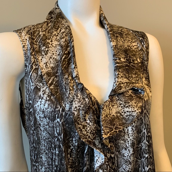 Elie Tahari Tops - NWOT Elie Tahari Silk Animal Print